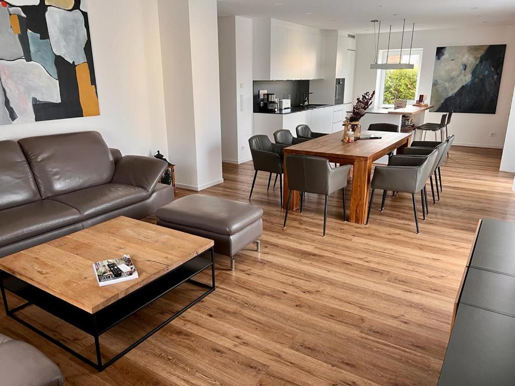Apartments Bei Playmobil Eg,130M2,Grosse Terassen,24H Self Check-In, Free Parking เซิร์นดอร์ฟ ภายนอก รูปภาพ
